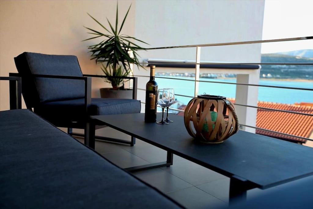 Luxury Villa Lana Apt, Seaview Terrace, Large Outdoor Space, Bbq Trogir Buitenkant foto