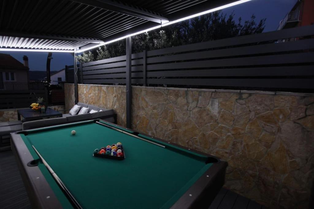 Luxury Villa Lana Apt, Seaview Terrace, Large Outdoor Space, Bbq Trogir Buitenkant foto